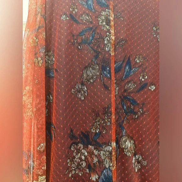 Long sleeve mesh burgundy and navy dress - Picture 8 of 14